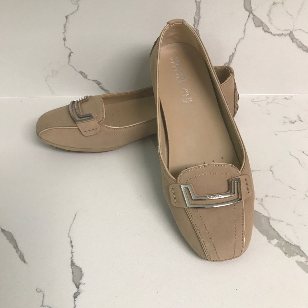 Women’s Geox Driving Loafer Euro 36 Beige /Tan